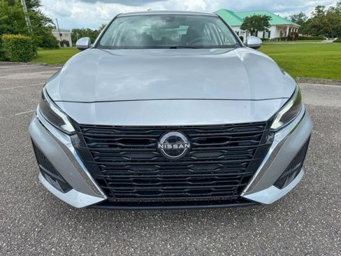 Used 2023 Nissan Altima 2.5 SV image 6