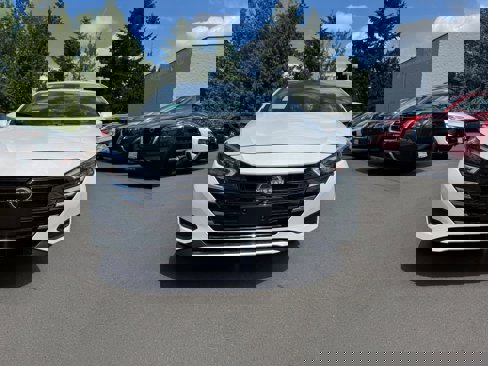 New 2025 Nissan Versa SV w/ Trunk Package image 2