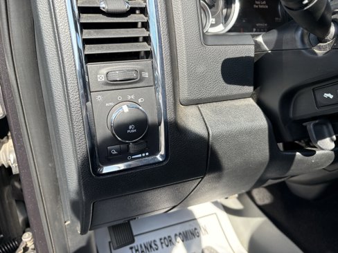 Used 2016 RAM 1500 Laramie w/ Convenience Group image 19