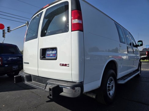 Used 2023 GMC Savana 2500 w/ Driver Convenience Package image 31