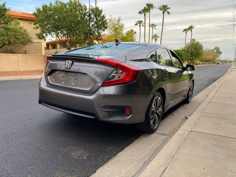 Used 2018 Honda Civic EX-T image 4