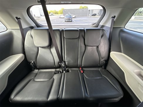 Used 2022 Kia Carnival LX image 22