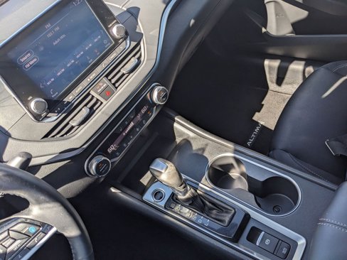 Used 2019 Nissan Altima 2.5 SV image 16