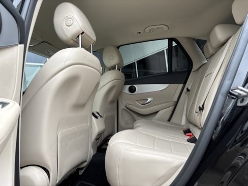 Used 2022 Mercedes-Benz GLC 300 4MATIC image 20