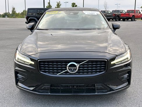 Used 2022 Volvo S60 B5 Momentum image 10