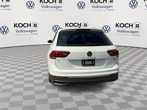 Used 2022 Volkswagen Tiguan SE image 6
