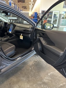 New 2025 Subaru Crosstrek 2.5i Premium w/ Popular Package #4 image 32