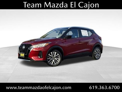 Used 2023 Nissan Kicks SV image 1