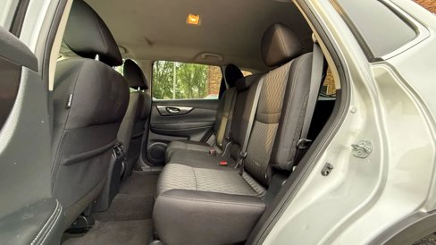 Used 2018 Nissan Rogue SV image 20