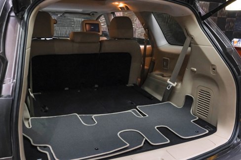 Used 2016 Nissan Pathfinder Platinum w/ Family Entertainment Package image 50