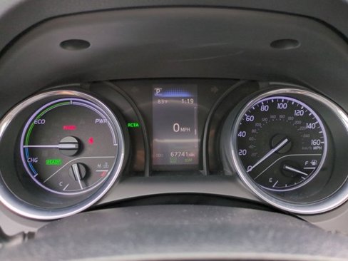 Used 2019 Toyota Camry SE image 25