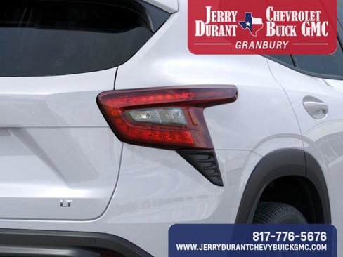 New 2026 Chevrolet Trax LT w/ Driver Confidence Package image 14