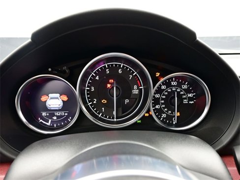 Used 2020 MAZDA MX-5 Miata RF Grand Touring image 8