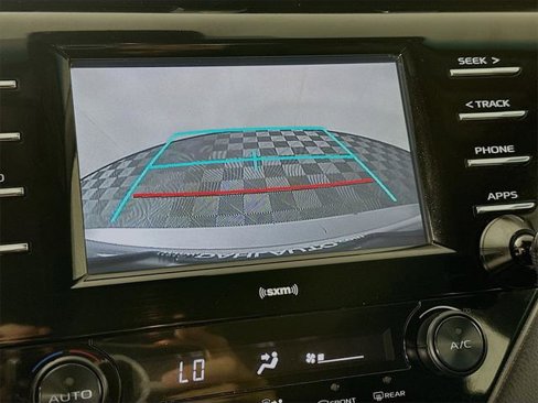 Certified 2020 Toyota Camry SE image 15