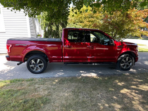 Used 2017 Ford F150 XLT w/ Equipment Group 302A Luxury image 9