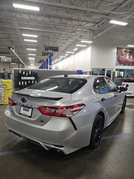 Used 2020 Toyota Camry SE image 6