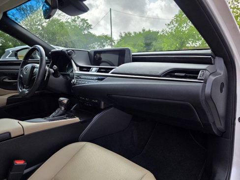 Used 2021 Lexus ES 350 w/ Premium Package image 36