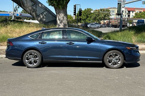 Certified 2024 Honda Accord EX image 3