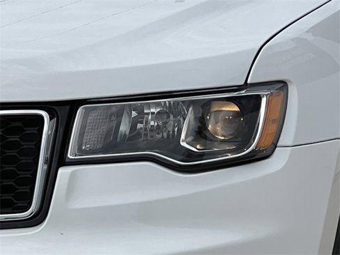 Used 2019 Jeep Grand Cherokee Limited image 39