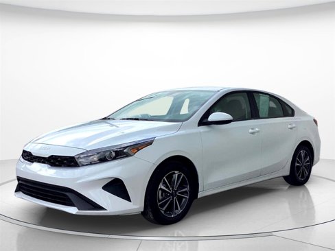 Used 2024 Kia Forte LXS image 5