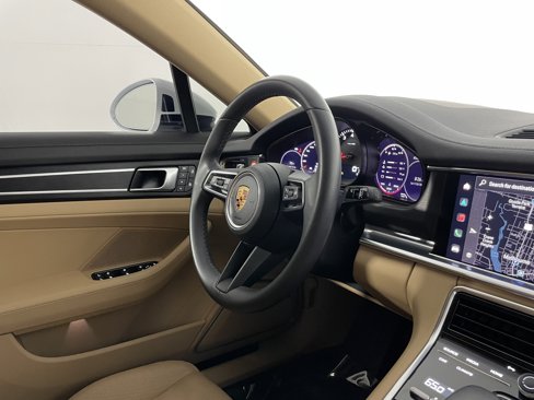 Certified 2022 Porsche Panamera Platinum Edition image 12
