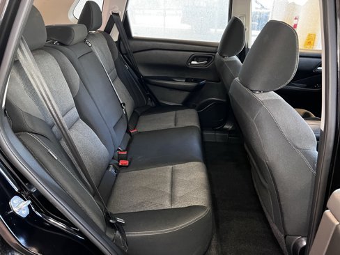 Used 2024 Nissan Rogue SV image 52