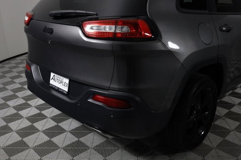 Used 2018 Jeep Cherokee Limited w/ Technology Group image 49