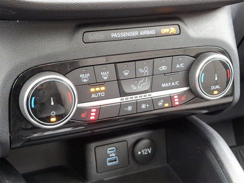 Certified 2022 Ford Escape SE w/ SE Sport Appearance Package image 16