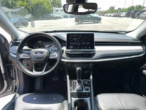 Used 2022 Jeep Compass Latitude image 30