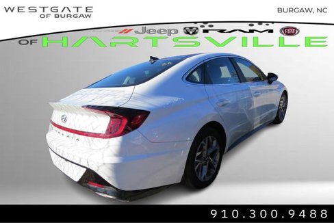 Used 2021 Hyundai Sonata SEL w/ Convenience Package image 4