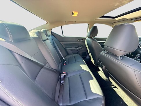 Used 2025 Nissan Altima 2.5 SL image 28