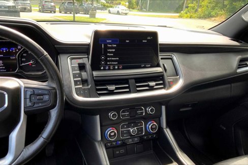 Used 2021 GMC Yukon XL SLT w/ SLT Premium Package image 6