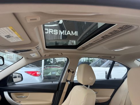 Used 2018 BMW 320i Sedan image 27