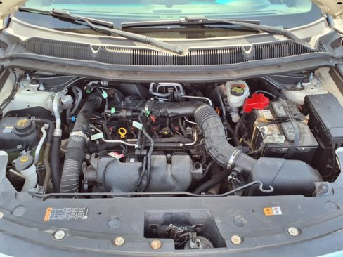Used 2017 Ford Explorer XLT image 31