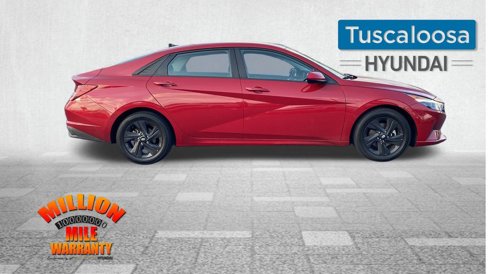 Used 2021 Hyundai Elantra SEL w/ Cargo Package image 10