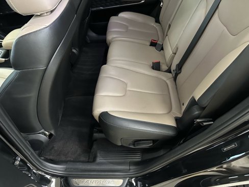 Used 2019 Hyundai Santa Fe FWD image 24