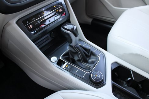 Certified 2023 Volkswagen Tiguan SE image 18