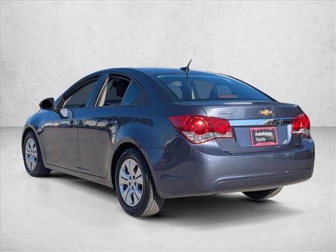 Used 2014 Chevrolet Cruze LS image 7