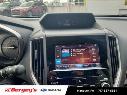 Used 2022 Subaru Crosstrek 2.0i Premium w/ Moonroof Package image 25