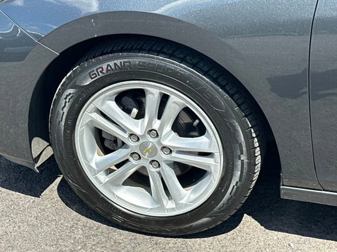 Used 2018 Chevrolet Cruze LT w/ Convenience Package image 12