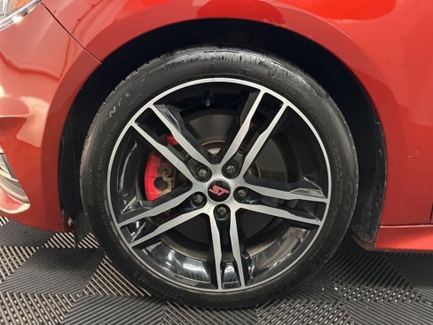 Used 2018 Ford Focus ST w/ Equipment Group 401A image 38