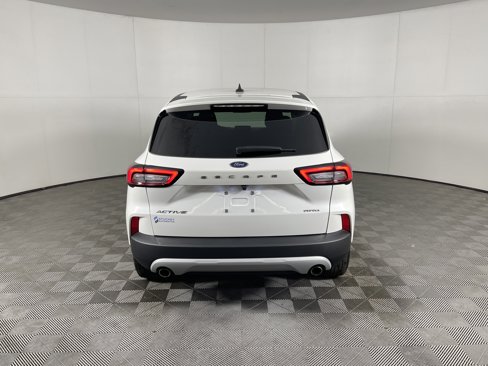 Used 2023 Ford Escape Active image 4