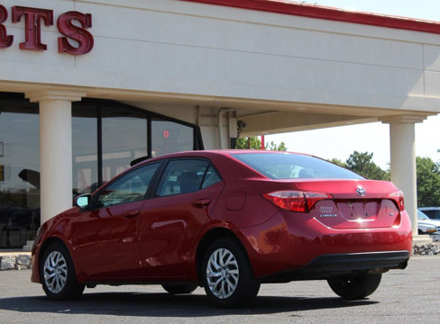 Used 2018 Toyota Corolla L image 7