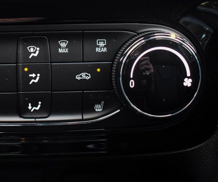 Used 2022 Buick Encore GX Preferred w/ Cold Weather Comfort Package image 34