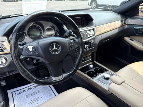 Used 2010 Mercedes-Benz E 350 4MATIC Sedan image 12