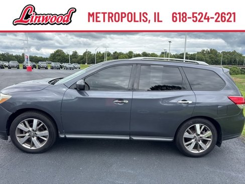 Used 2014 Nissan Pathfinder Platinum w/ Platinum Premium Package image 2