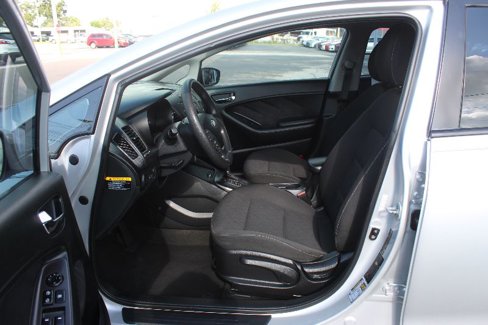 Used 2016 Kia Forte LX image 10