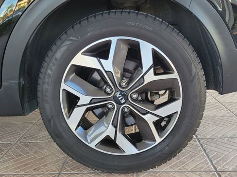 Used 2020 Kia Sportage EX image 28