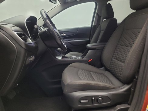 Used 2020 Chevrolet Equinox LT image 17