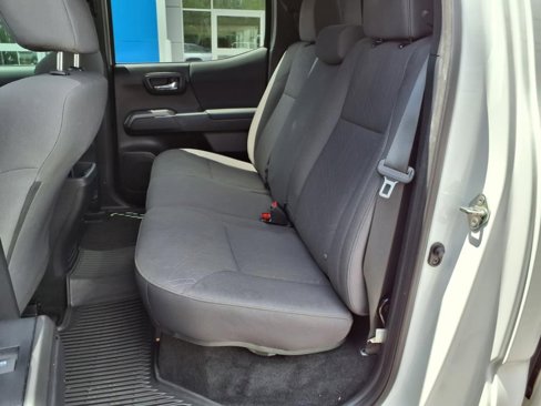 Used 2019 Toyota Tacoma TRD Off-Road image 35